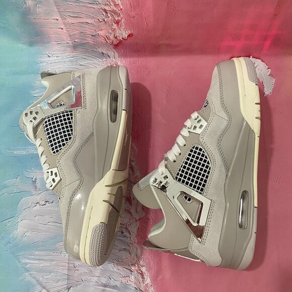 Men's Jordan Retro 4 Frozen Moments sneakers - Picture 6 of 9